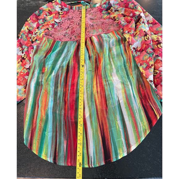 Figueroa & Flower sheer  floral and lace blouse SM - Picture 10 of 11